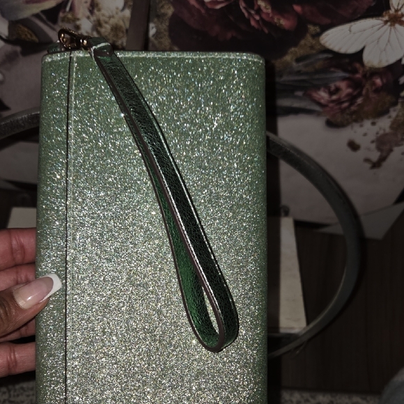 Kate Spade Sparkling Green Wristlet - Picture 4 of 8